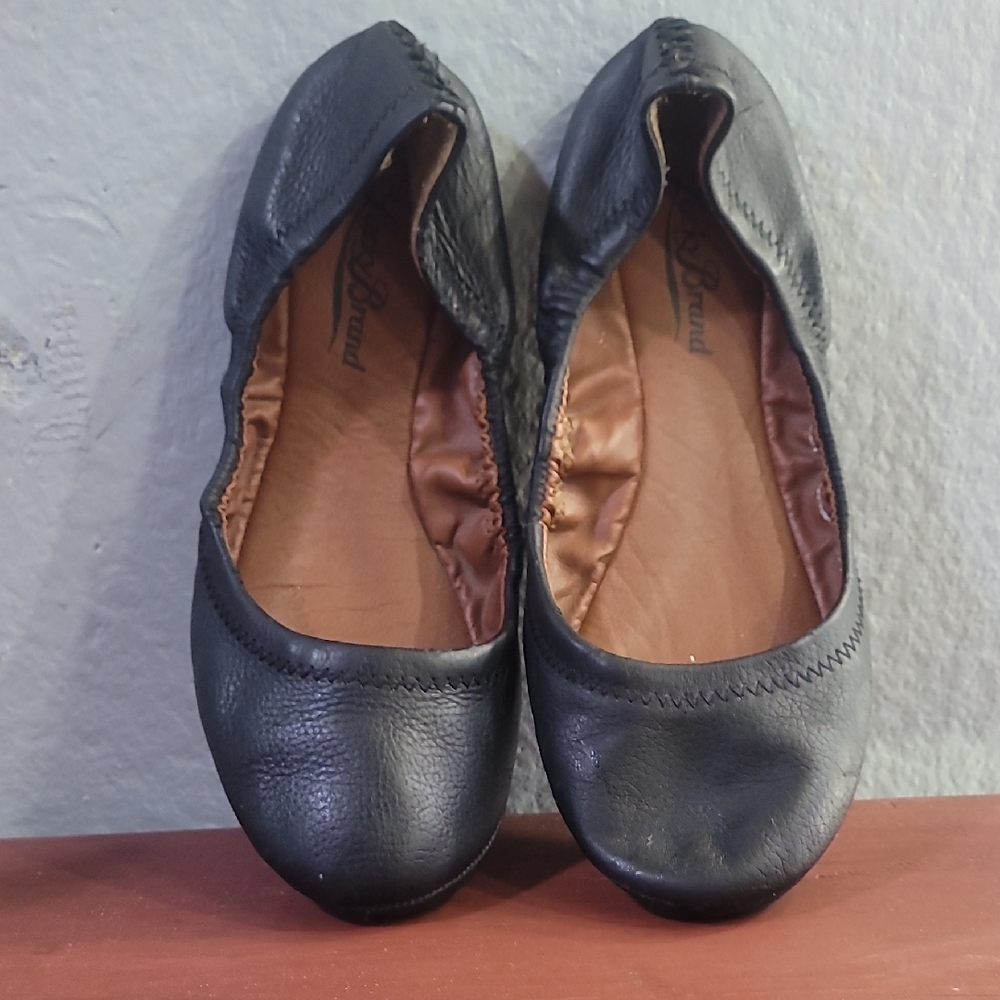 Comfortable Black Leather Flats